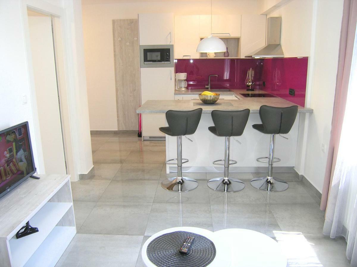 Apartment Zora Krk Town Extérieur photo